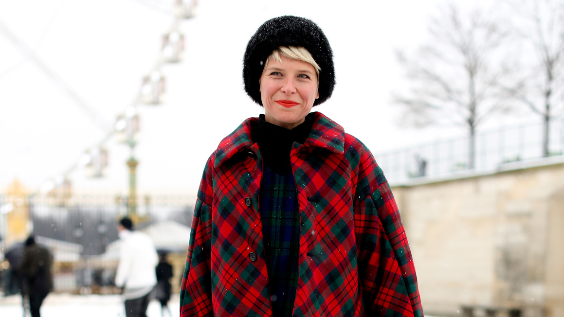 6 Fashion Habits That Make You Look Old