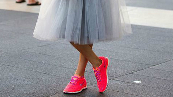 how to dress up sneakers trend 2014