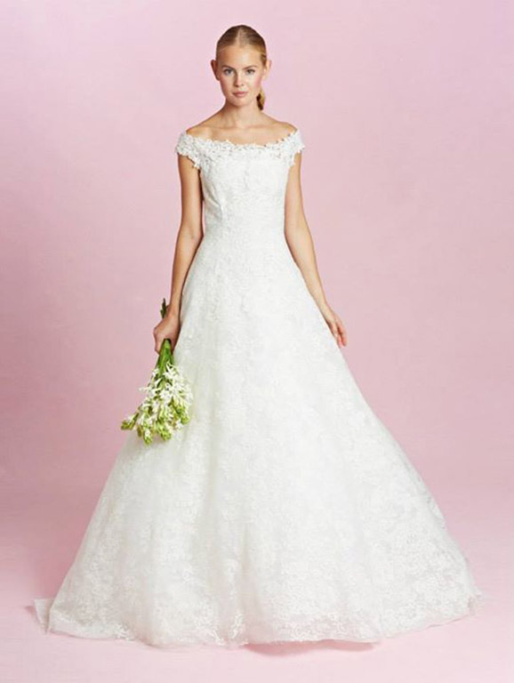 amal-alamuddin-clooney-oscar-de-la-renta-wedding-dress