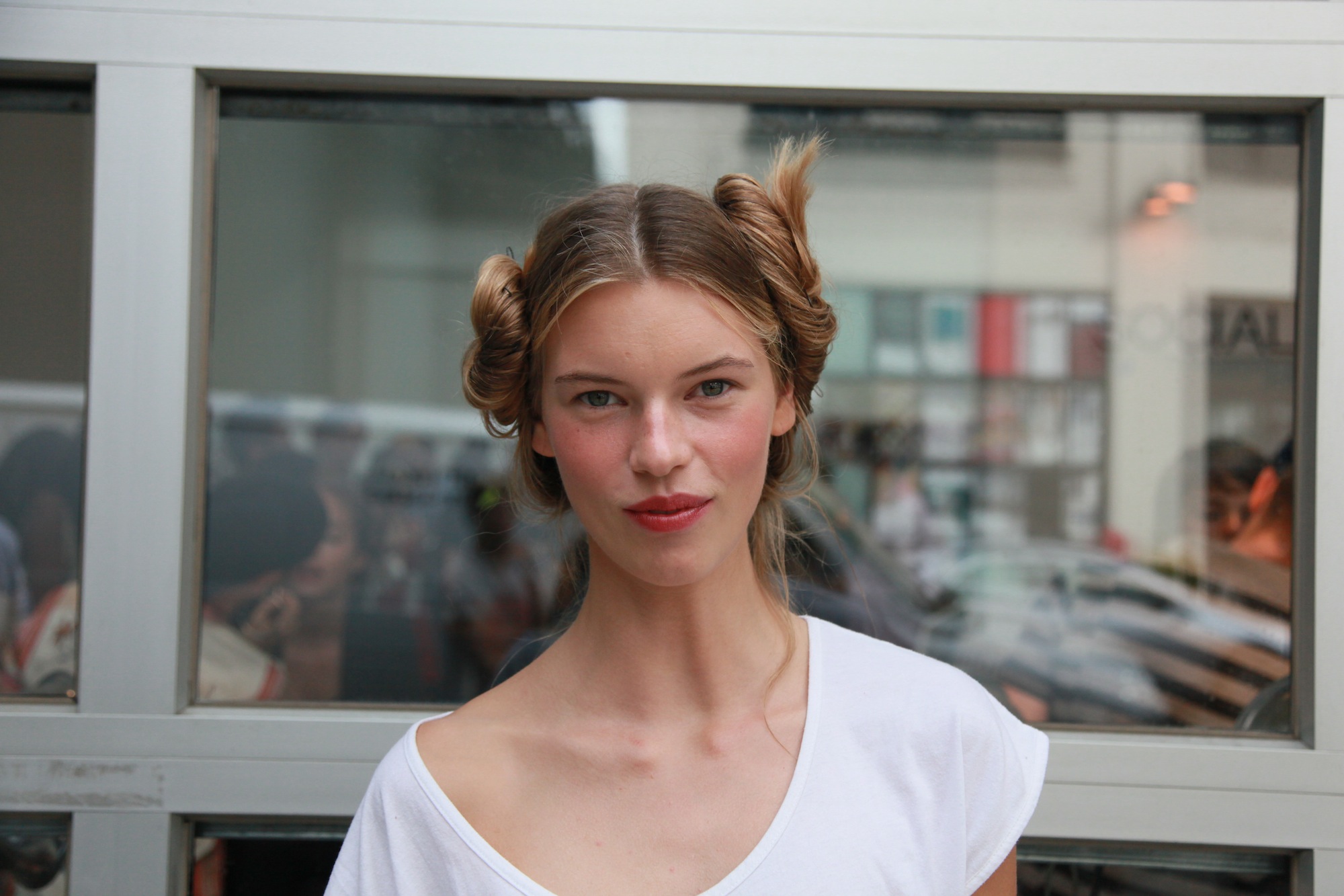 NYFW SS 2012: Band of Outsiders Ties Romance with Edge