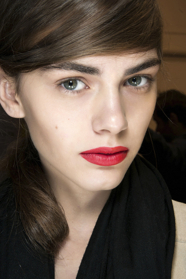 5 Unexpected Ways Wear Lipstick This Fall