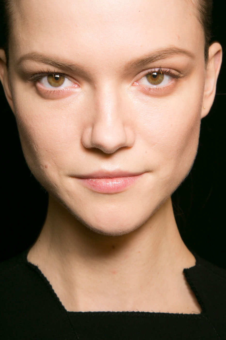 How to Apply Foundation: Tips You Need to Know