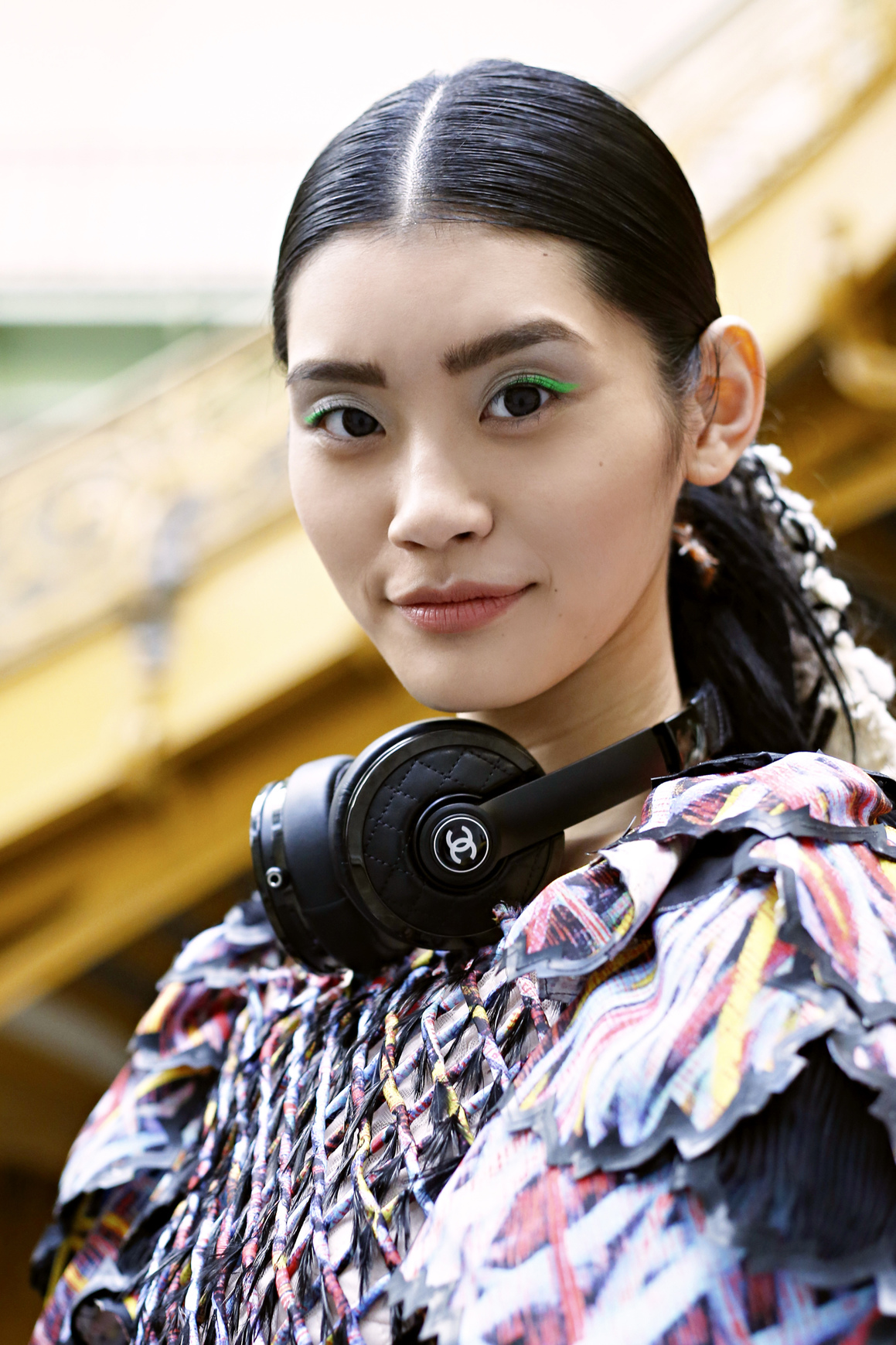 How to Get the Textured Knot Hairstyle Worn at Vera Wang NYFW Show