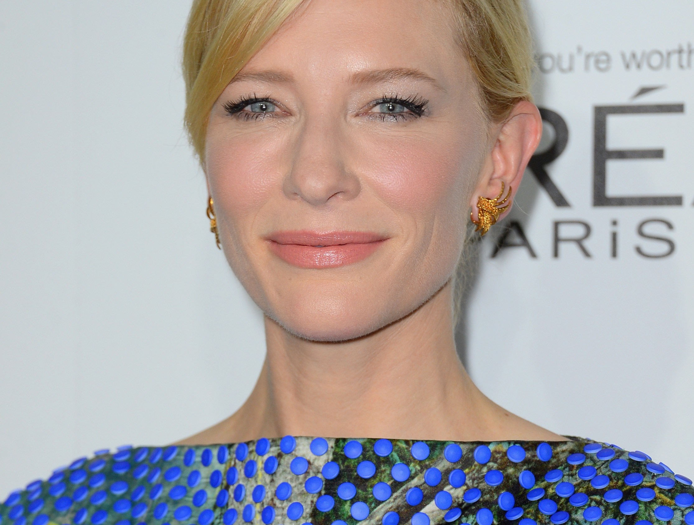 Cate Blanchett Shares Her Skin Care Routine and Holiday Gift Picks