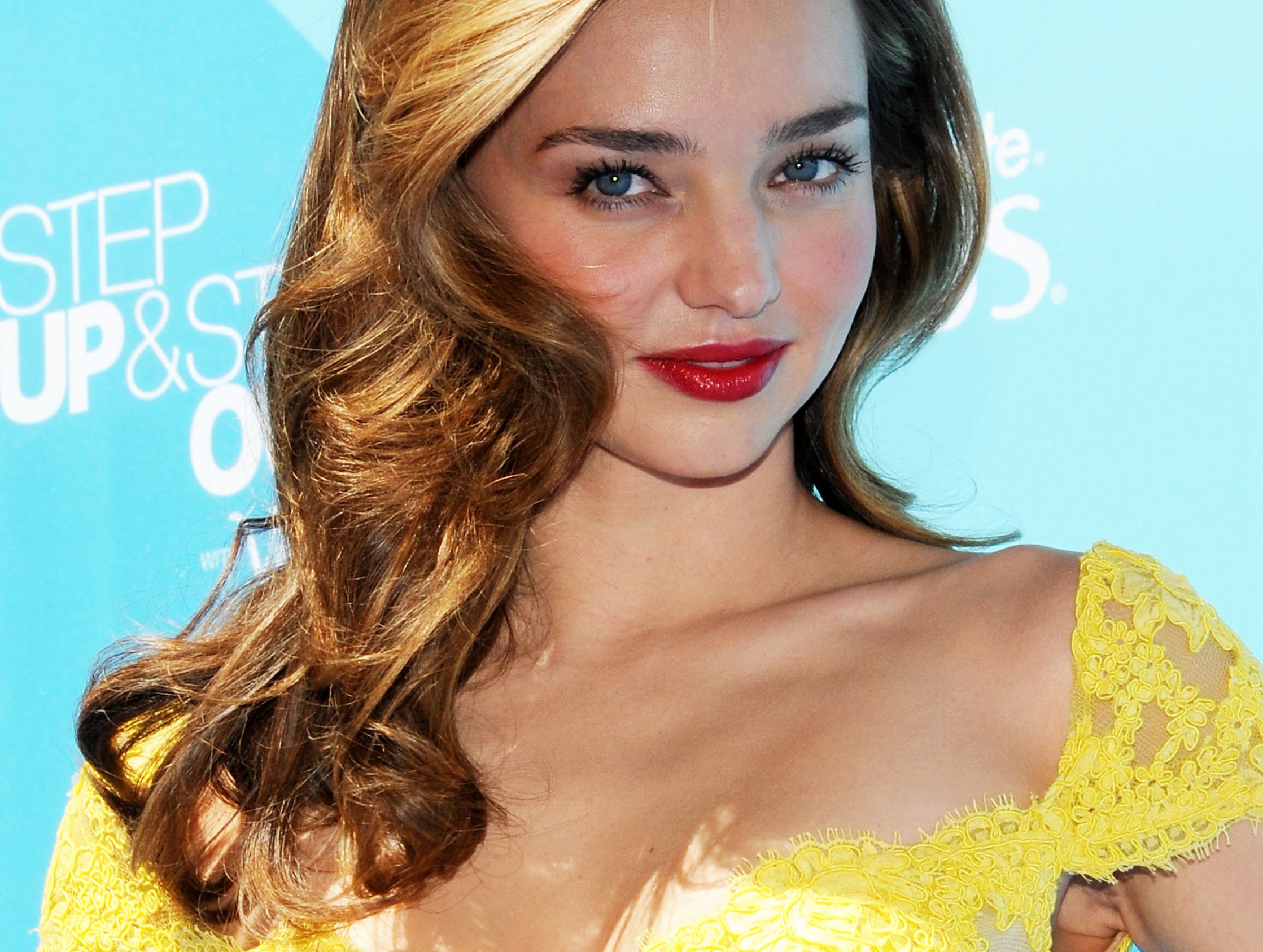 Learn How Tease Your Hair: Tips from Nathaniel Hawkins