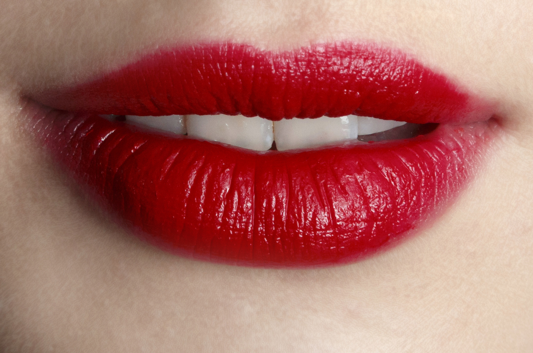 How Red Lipstick Can be Used as an Under-Eye Concealer