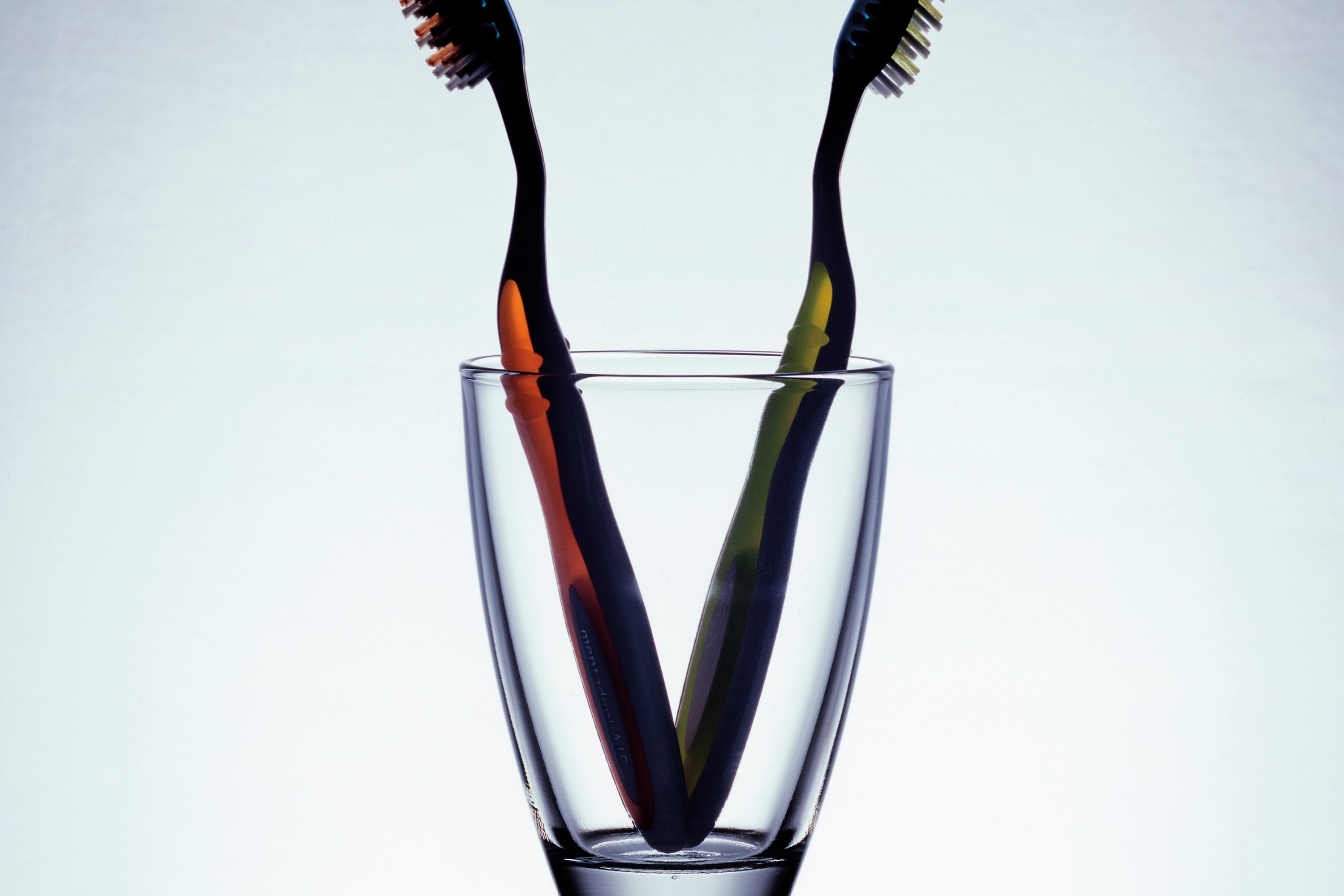 How You Should Be Applying Sunscreen