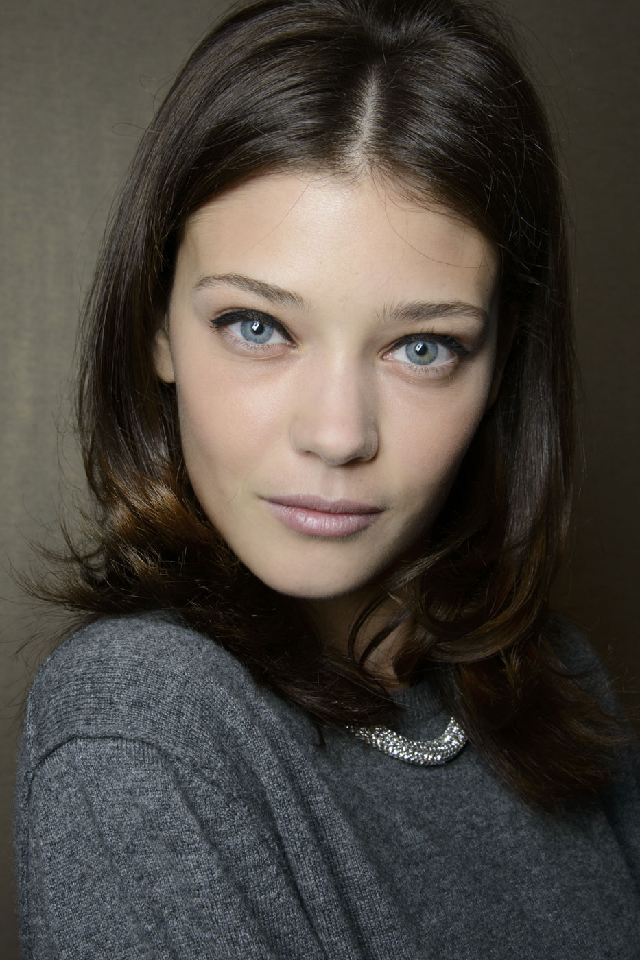 Naeem Khan's Spring 2014 New York Fashion Week Hair and Makeup