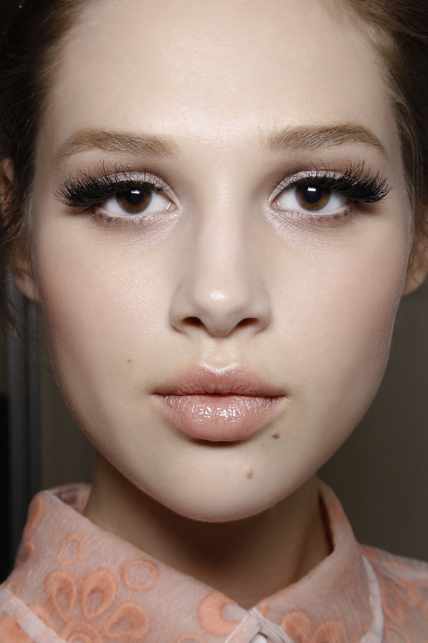 6 Tips That Will Make Applying False Lashes A Whole Lot Easier