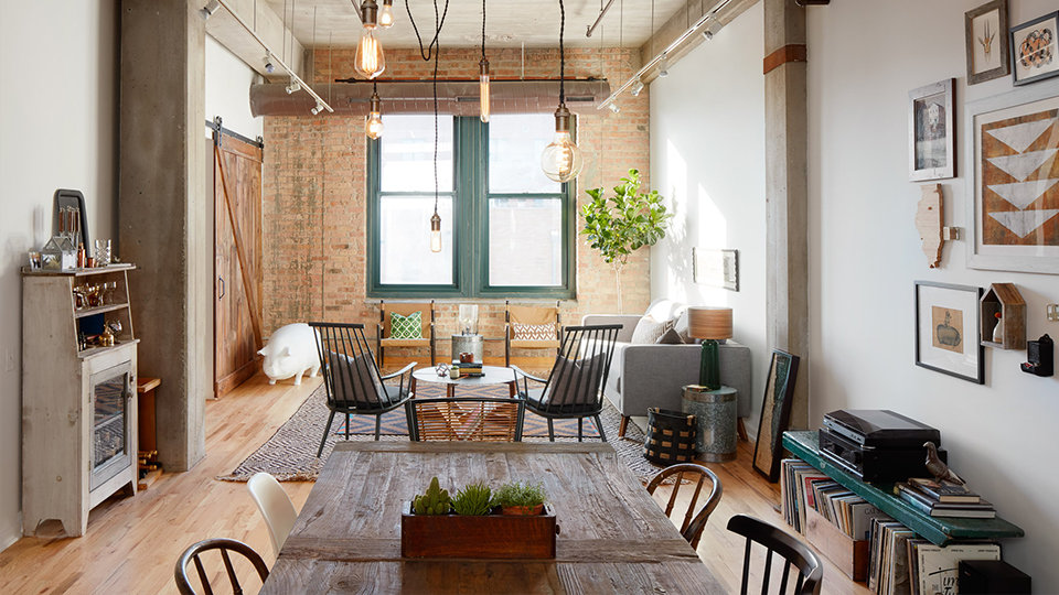 How to DIY a Faux-Leather Ponytail Holder