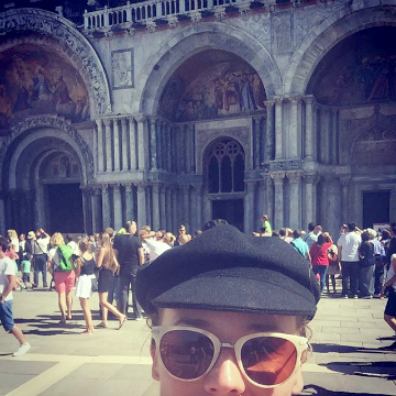 Kerry Washington Debuts New Bob Haircut with Bangs