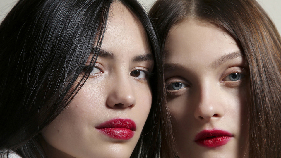 Mandy Moore's Blonde Hair Is As Light As Her 'Candy' Days