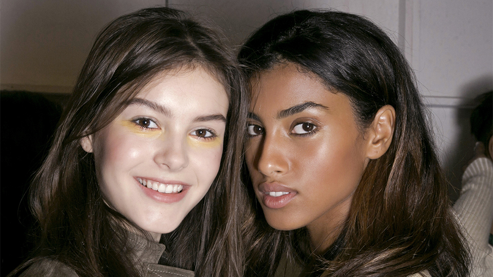 Mandy Moore's Blonde Hair Is As Light As Her 'Candy' Days