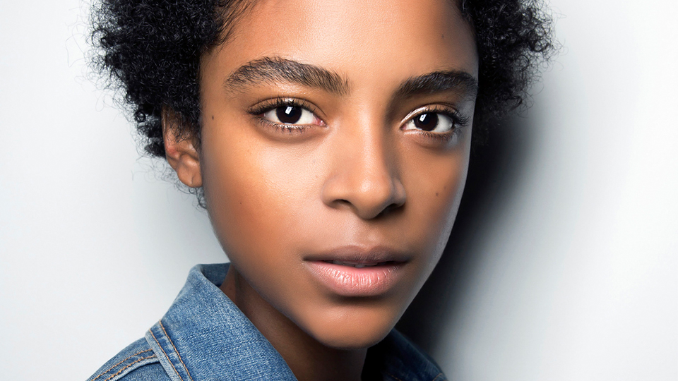 how to groom eyebrows at home