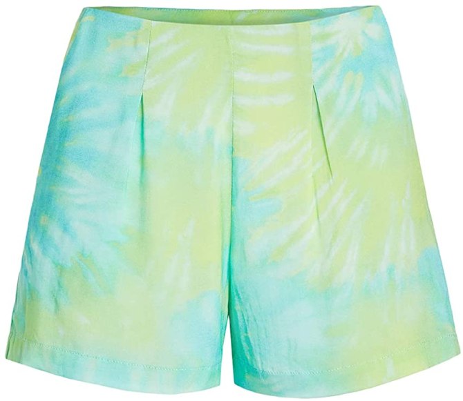 STYLECASTER | What to Wear to a Barbecue