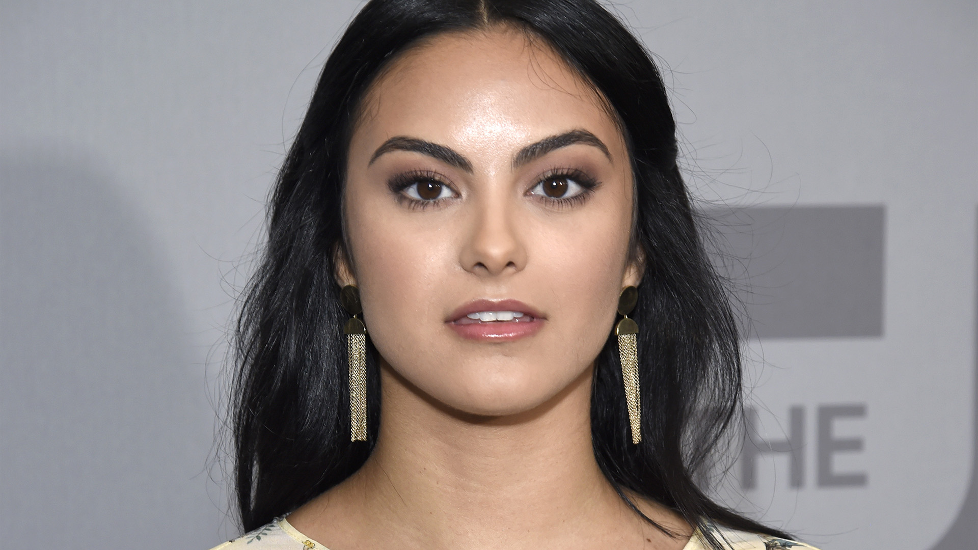 Camila Mendes