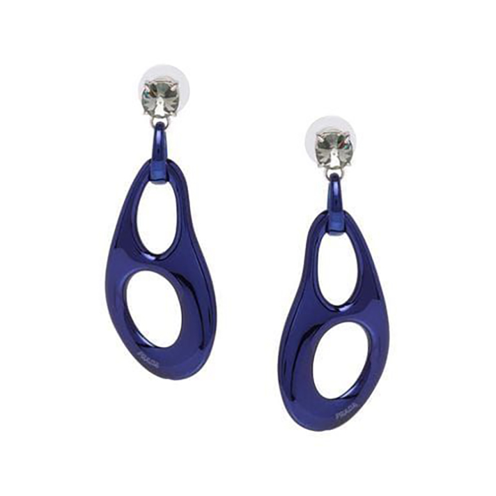 STYLECASTER | Couldn't Your Summer Wardrobe Use a Few More Metallic Pieces?