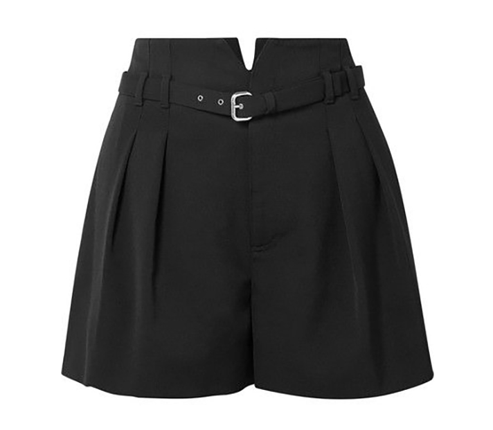 STYLECASTER | Don't Knock Winter Shorts Until You've Tried 'Em