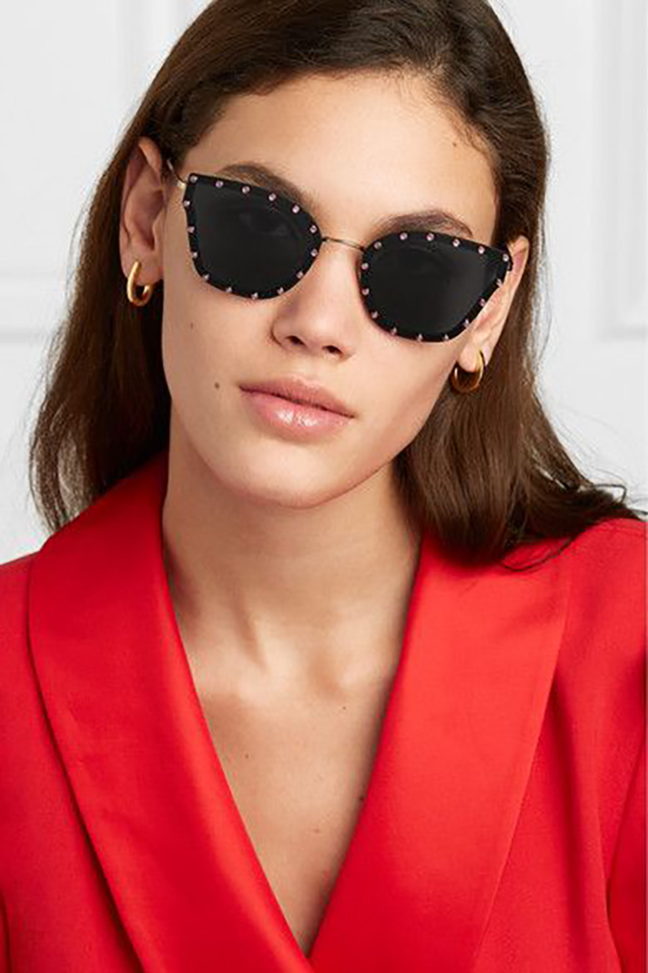 STYLECASTER | Winter Sunglasses Are the Underrated Accessory You Can't Overlook