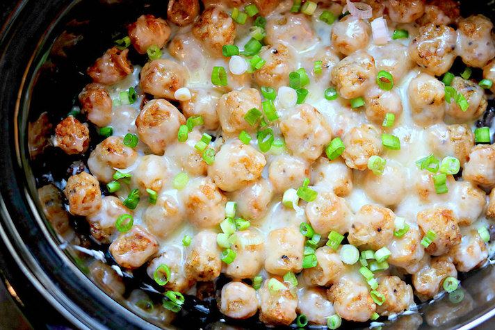 STYLECASTER | 17 Slow-Cooker Recipes to Whip Up During March Madness | Tater Tot Casserole
