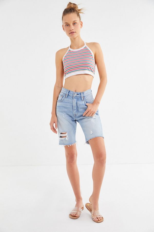 Knee-Length Denim Shorts Are The New Bike Short | STYLECASTER