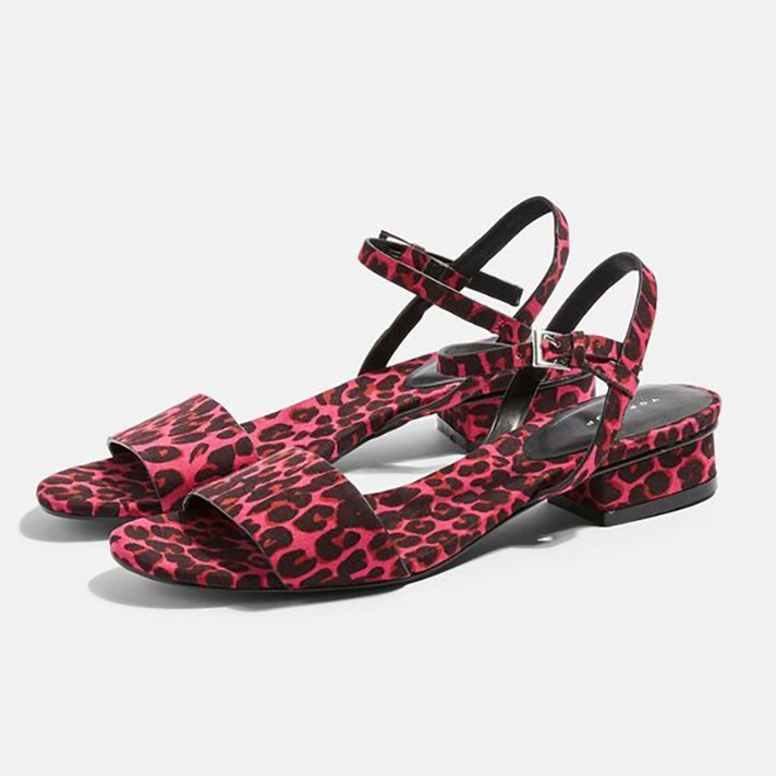 STYLECASTER | 39 Pieces We're Eyeing from Topshop's Summer 2019 Collection