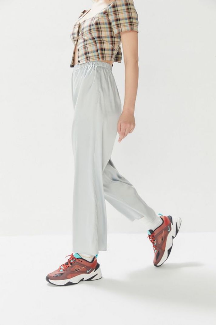 STYLECASTER | Urban Outfitters Spring Sale