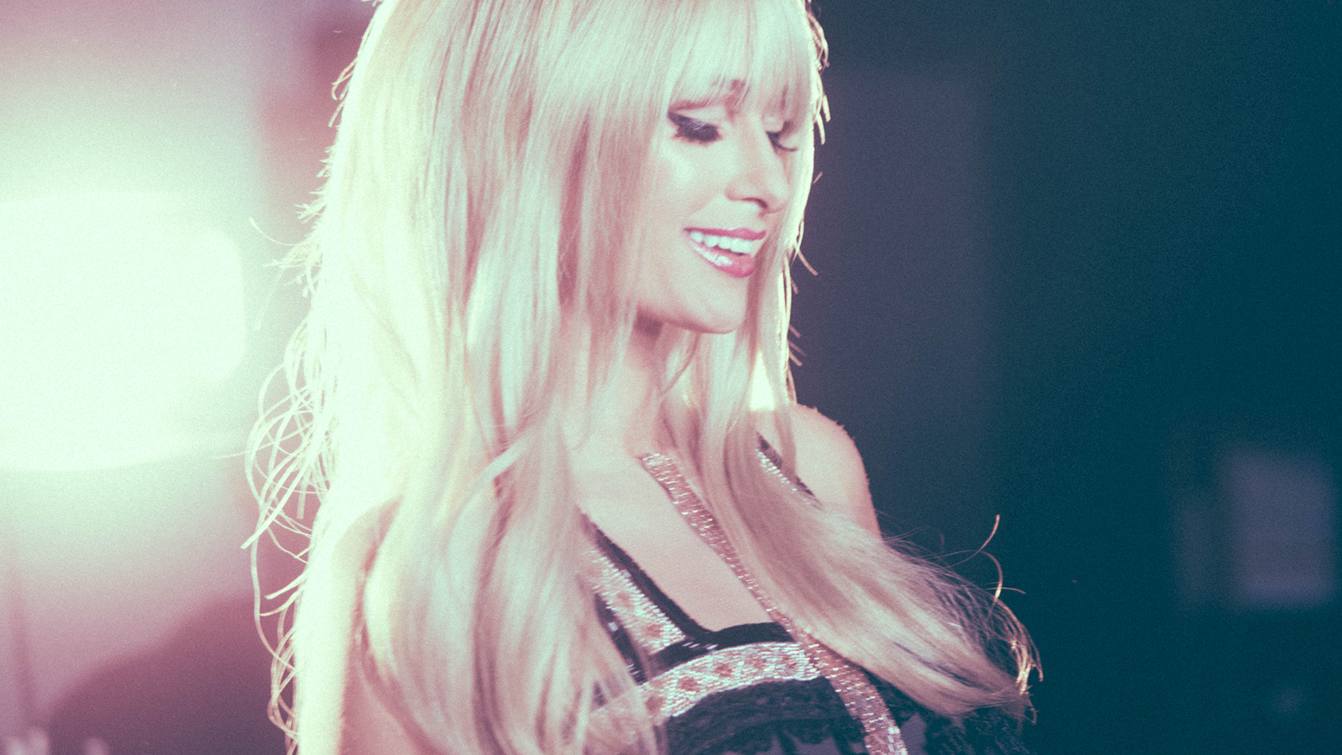Paris Hilton Debuted A Bob With Bangs In Lanvin Campaign