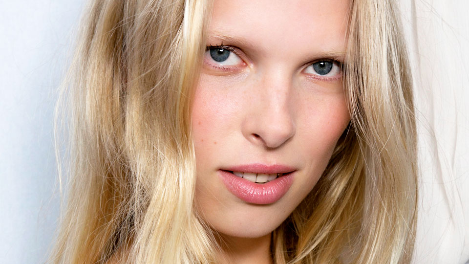 These Natural Looking Facial Self Tanner Won’t Break You Out or Leave You Looking Orange | STYLECASTER