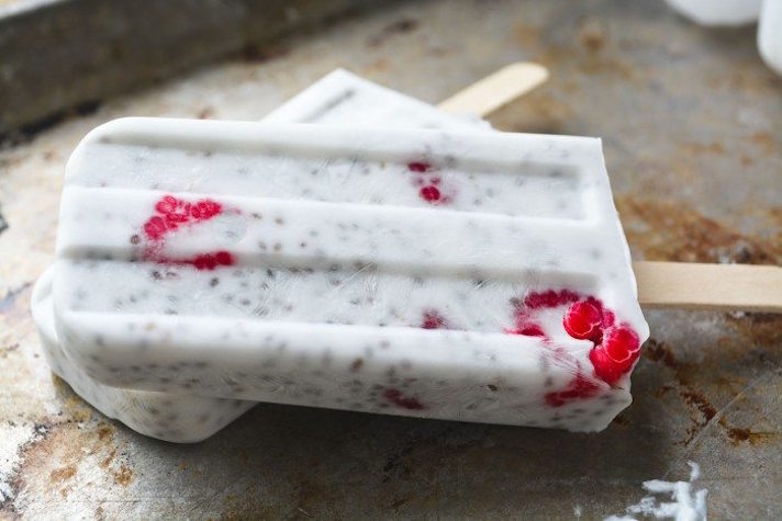 STYLECASTER | 17 DIY Popsicles To Make With All That Summer Fruit | Chia Coconut Pudding Popsicles