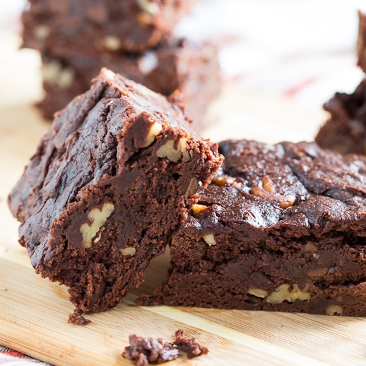 STYLECASTER | New Year's Eve Recipes You Can Make in a Slow-Cooker | Triple Chocolate Pecan Brownies