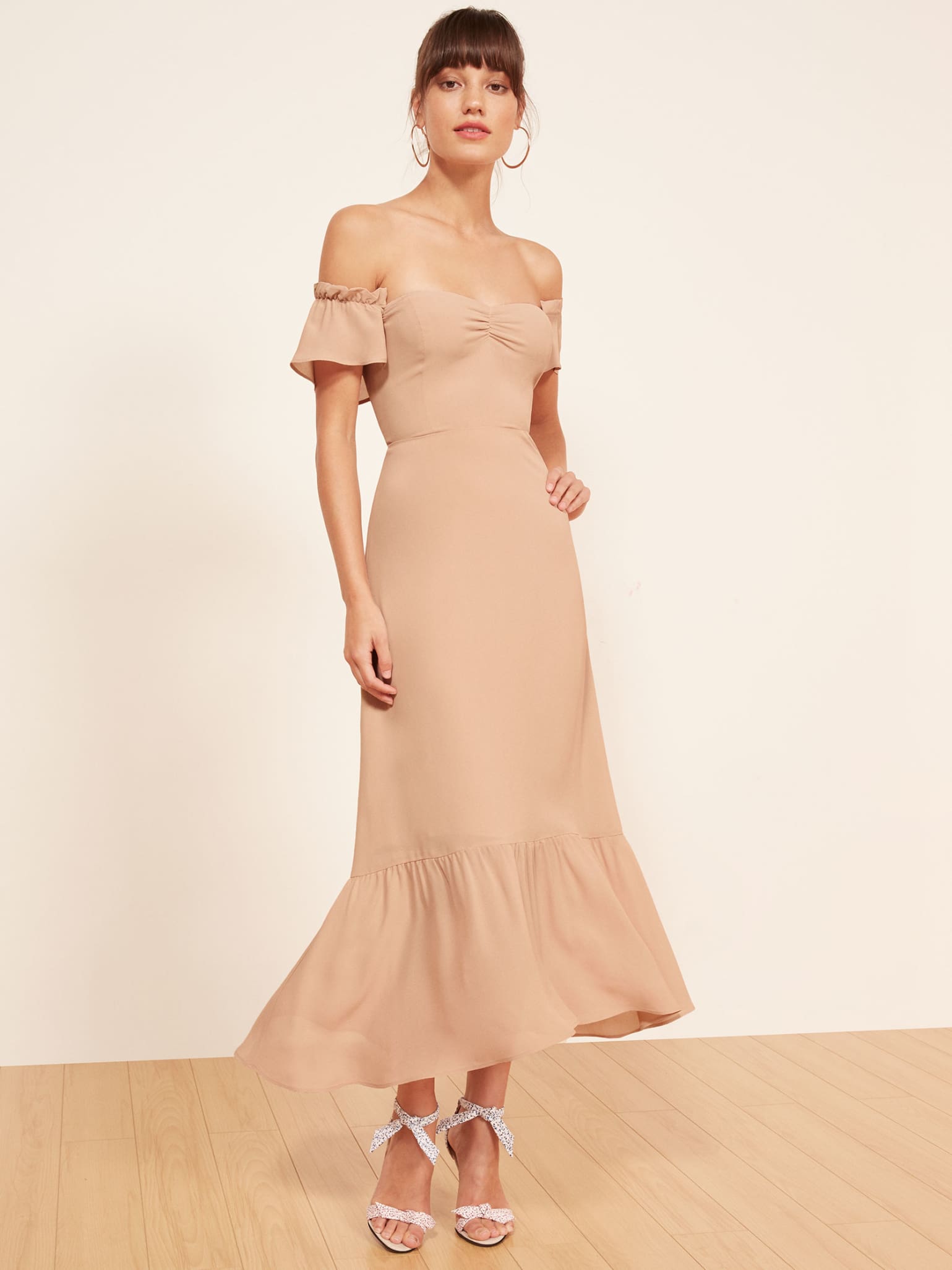 Reformation's Only Has 2 Sales a Year & The First One is Finally Here | STYLECASTER