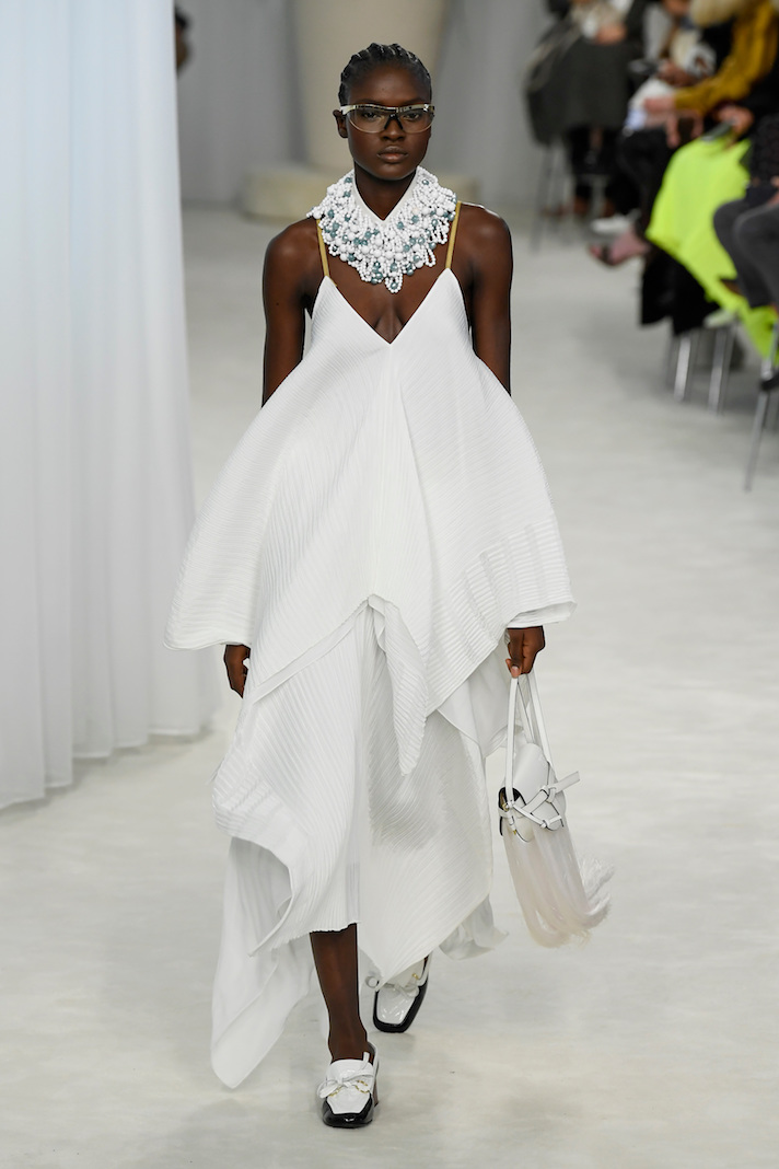 STYLECASTER | Paris Fashion Week Runways