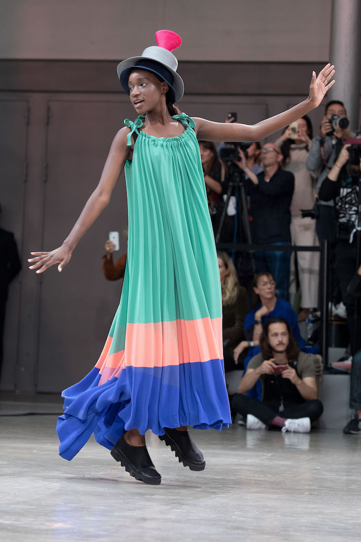 STYLECASTER | Paris Fashion Week Runways