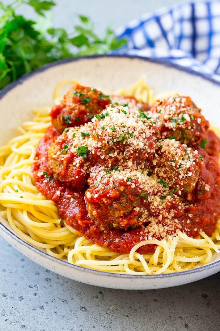 STYLECASTER | 17 Slow-Cooker Beef Recipes That Anyone Can Make | Italian Meatballs