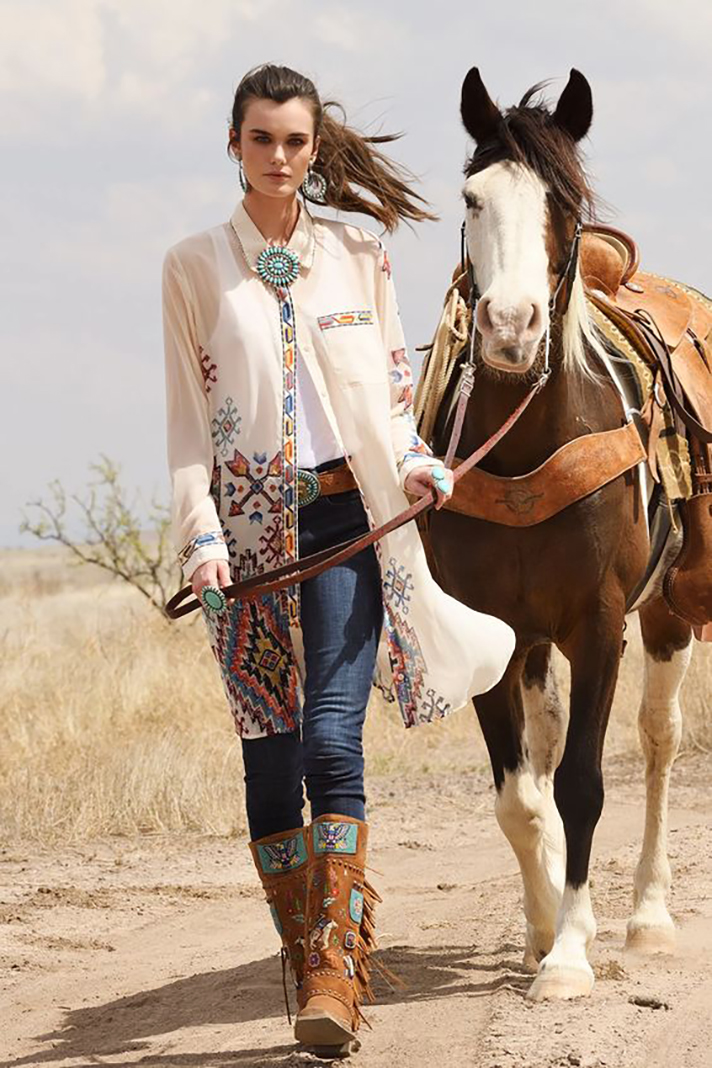 STYLECASTER | How to Shop the Western Fashion Trend, According to Actual Cowgirls