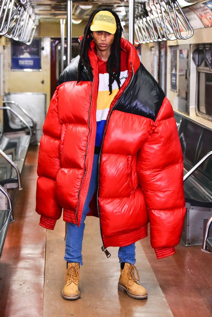 STYLECASTER | Moschino Pre-Fall 2020 Runway