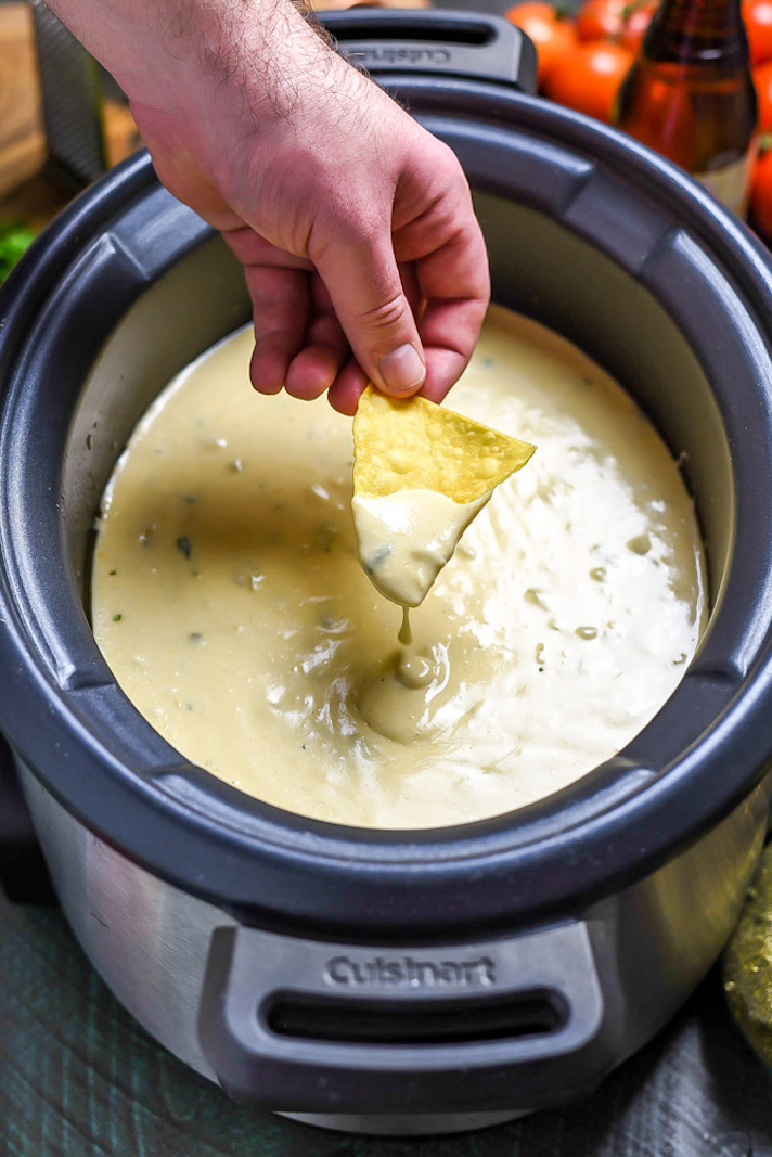 STYLECASTER | New Year's Eve Recipes You Can Make in a Slow-Cooker | Queso Blanco