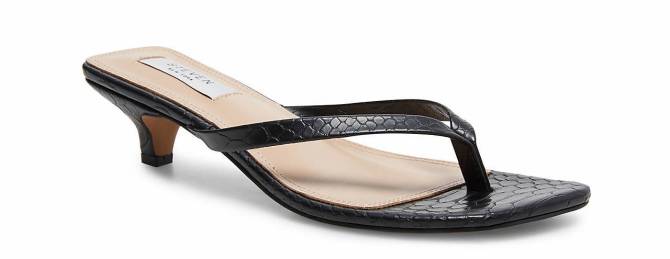 STYLECASTER | DSW Sandal Sale | black thong sandals