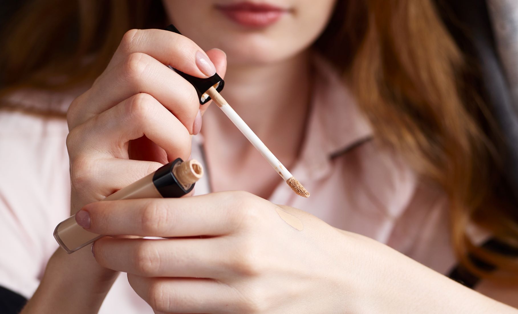 STYLECASTER | Best Oil Free Concealers