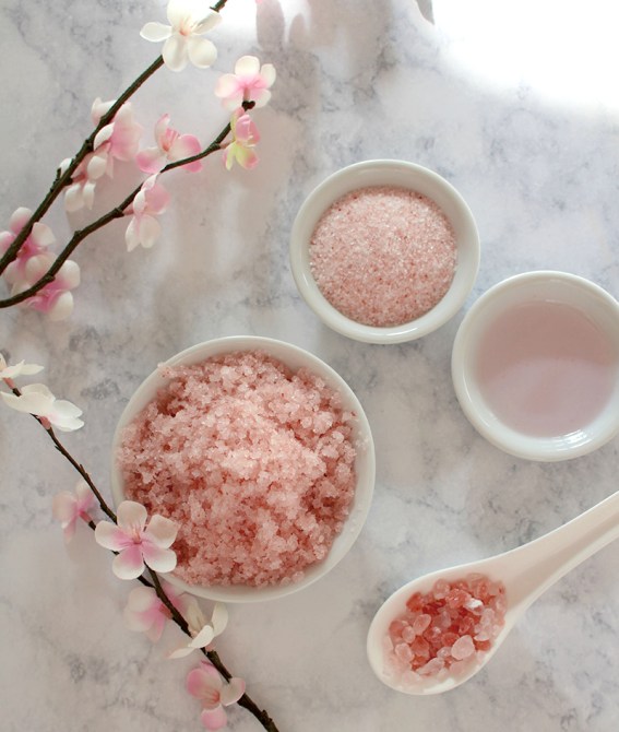 Lulu's Coconut Rose Body Scrub