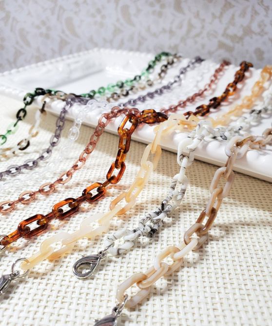 STYLECASTER | Mask Accessories