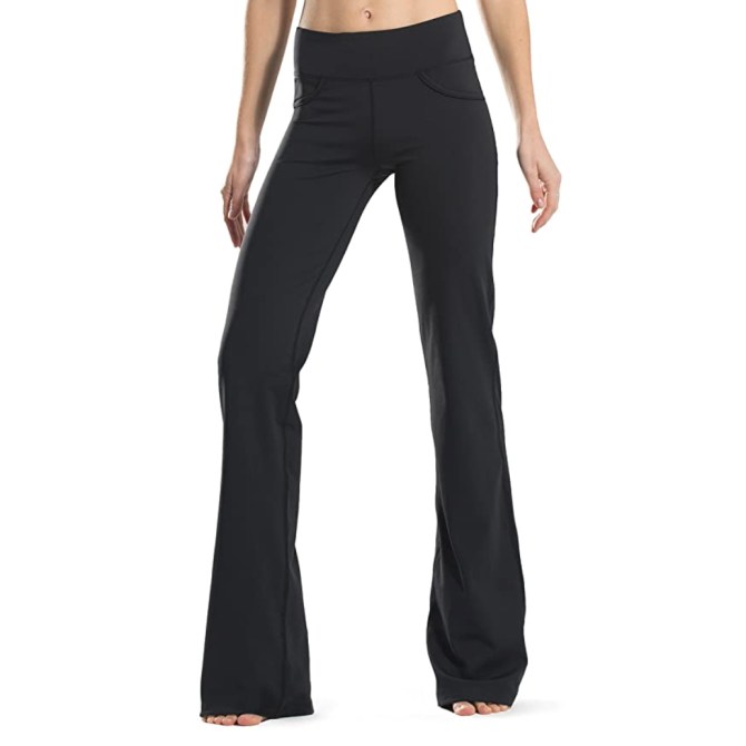 STYLECASTER | yoga pants trend