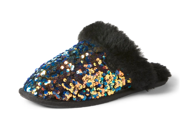 Stylecaster | UGG Scuffette Slippers