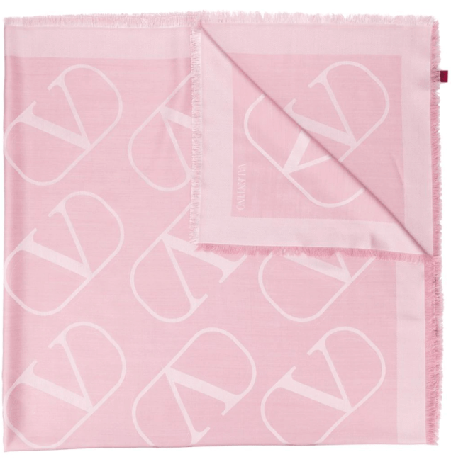 STYLECASTER | SATC Reboot Fashion Trends