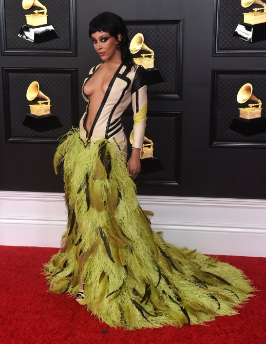 STYLECASTER | Doja Cat's GRAMMYs 2021 Look.