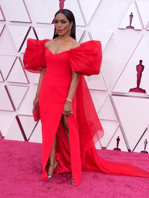 STYLECASTER | Oscars Fashion 2021