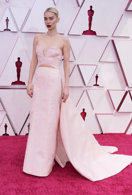 STYLECASTER | Oscars Cutout Dress Trend