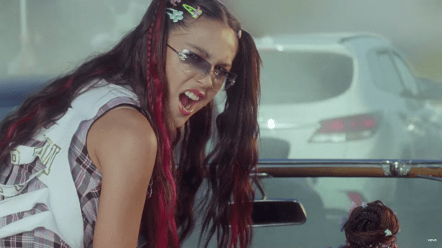 STYLECASTER | Olivia Rodrigo Jewelry