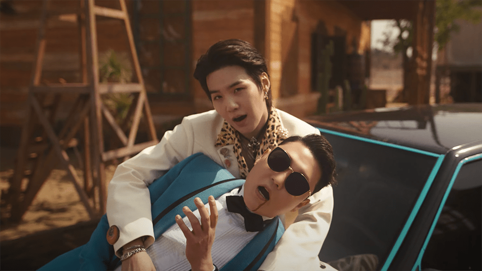 Psy, Suga "That That"